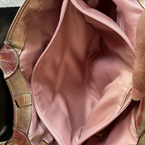 COACH Bleeker tote in signature floral EUC absolutely gorgeous inside and out - Picture 9 of 16